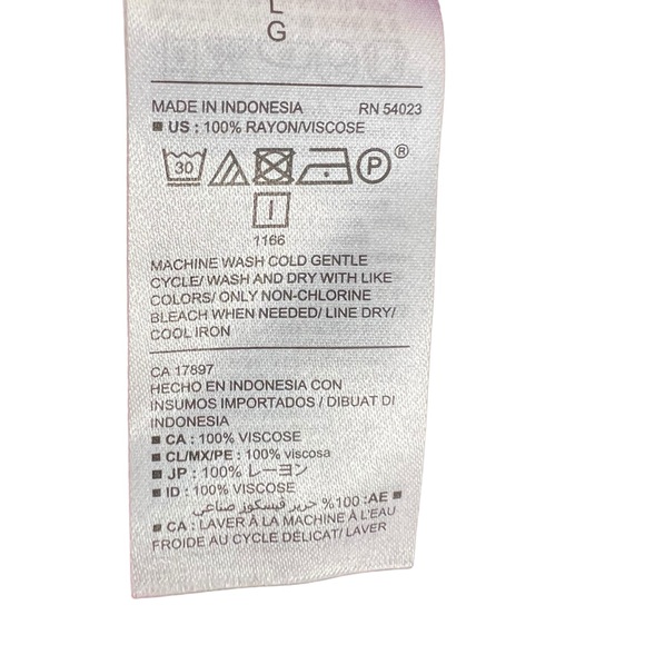 2/$15 Old Navy Large Fuschia Purple long sleeve quarter button down top - Picture 6 of 6